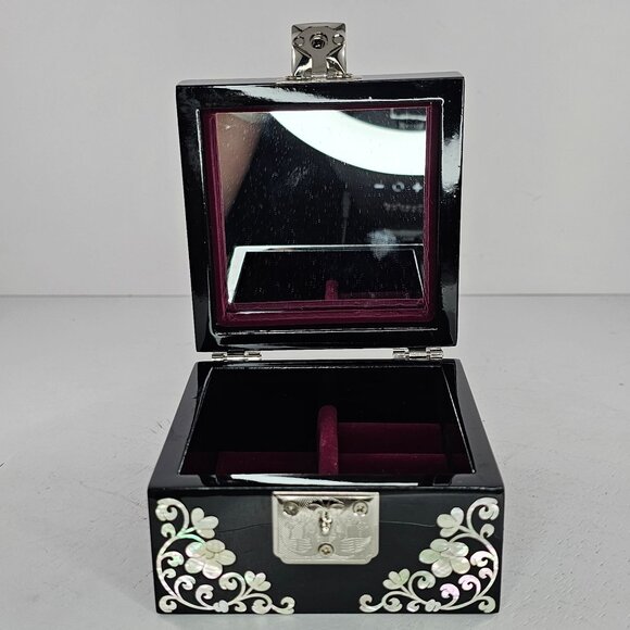 Mother Of Pearl February Mountain Crane Miniature Jewelry Box - Picture 9 of 11